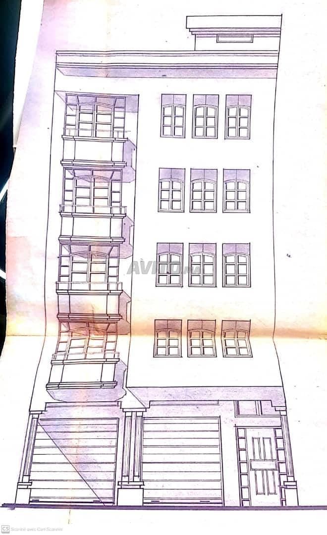 Commercial premises 200m2, two frontages, rue Hassan II, Beni Mellal