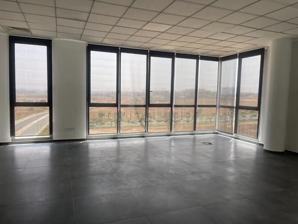 تأجير مكاتب في سيدي معروف. المساحة 142 م²