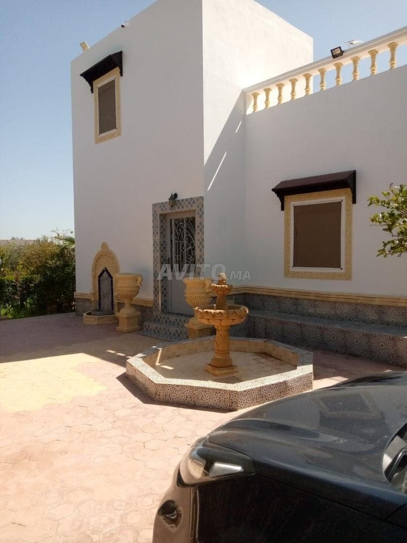 Villa titrée, terrain de 7000 m2 rte de Fès km 18
