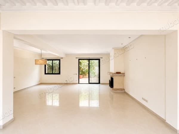 Villa 5 Chambres avec Jardin Privatif, Targa