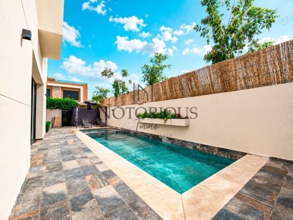 Villa for sale