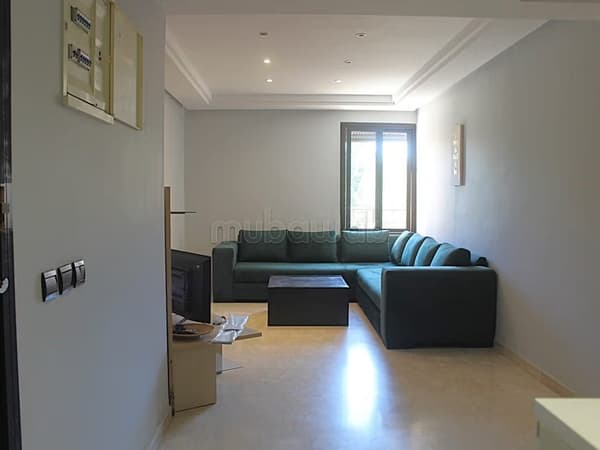 Appartement a Louer Semi meublé