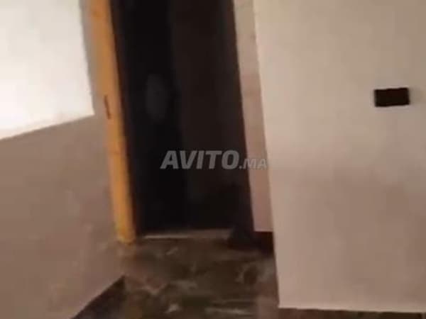 شقة فارغة مميزة وجميلة