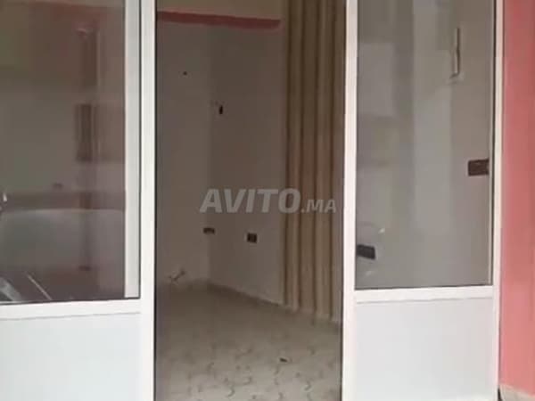 Vente local 25m Tanger