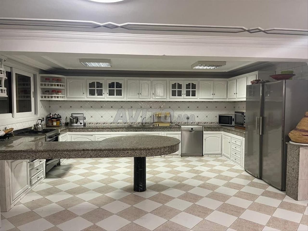 Außergewöhnliche Villa mit 5 Schlafzimmern zu vermieten