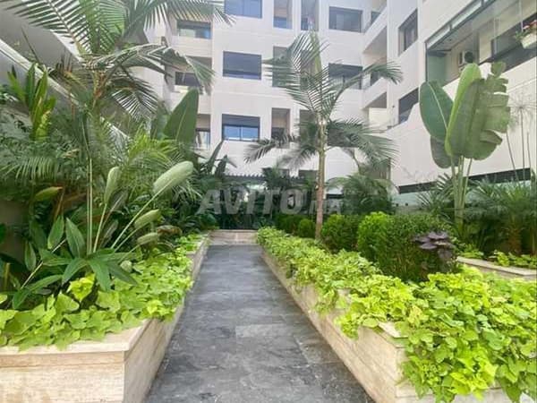 215139-Appt à louer à 10000DH à Ain Sebaa