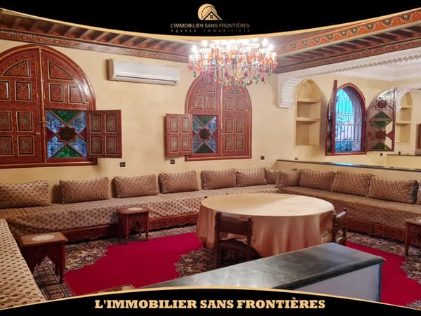 Leerstehende gewerblich genutzte Villa R3 zum Verkauf in Guéliz, 600 m², Marrakesch