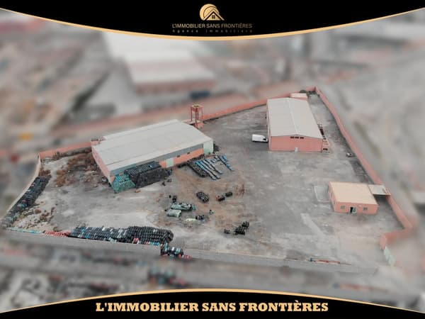 Warehouse for Sale in Harbil, 2 hectares and 2500 m², Marrakech