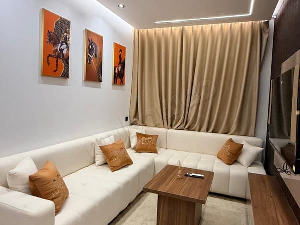 Studio neuf à louer pour longue durée