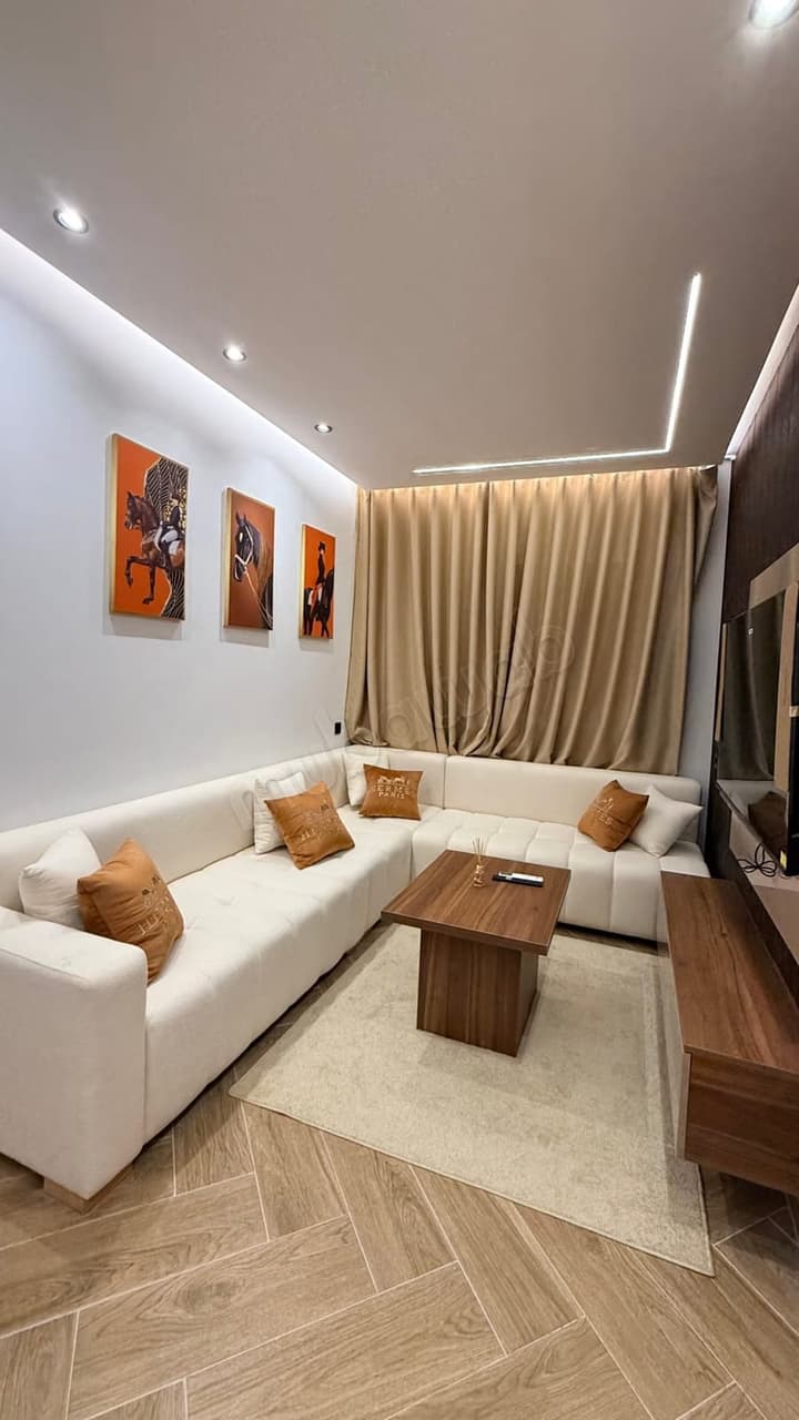 Studio neuf à louer pour longue durée