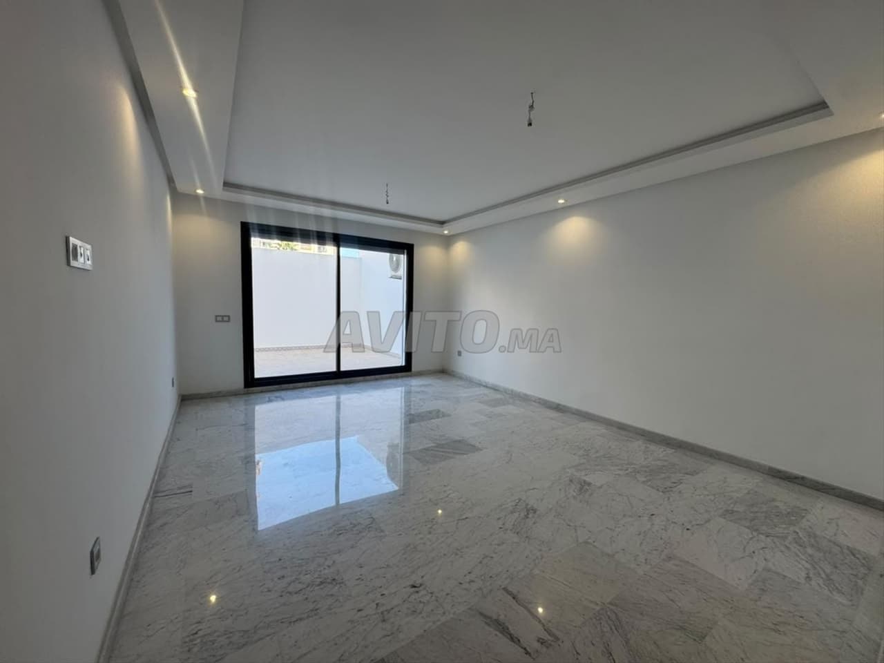 Apartment with large terrace for sale