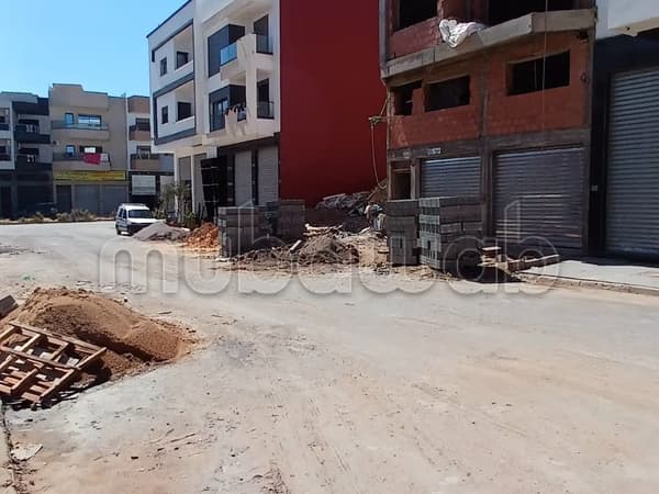 دار بوعزة، بيع محل جميل 96 م