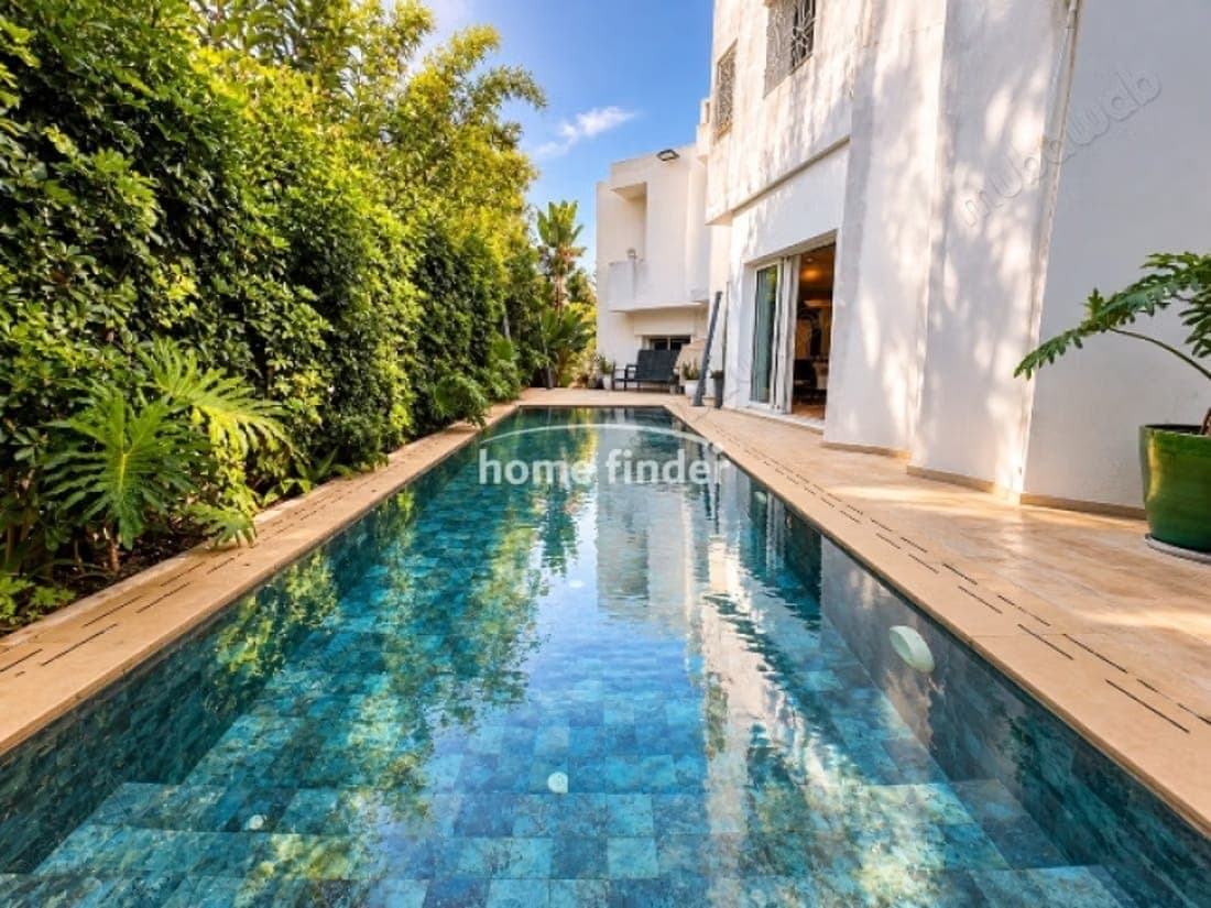 Villa amueblada en alquiler en Ain Diab 620 m²