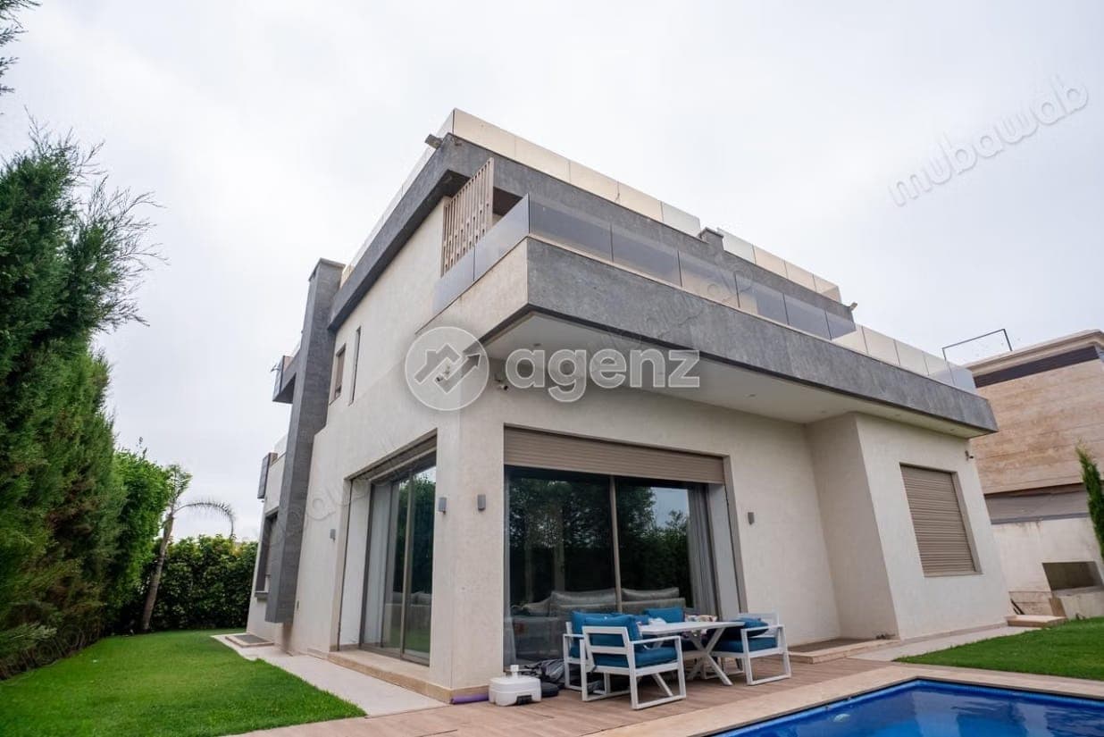 Villa à vendre 605 m², 5 chambres Route d'Azzemmour Dar Bouazza