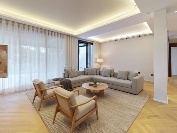 Superb newly renovated villa, well located in Souissi