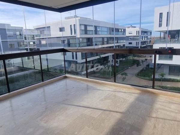 3 Lege Kamers in Mimoza