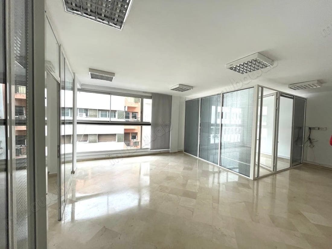 Bureau de 85m2 sud bd Zerktouni