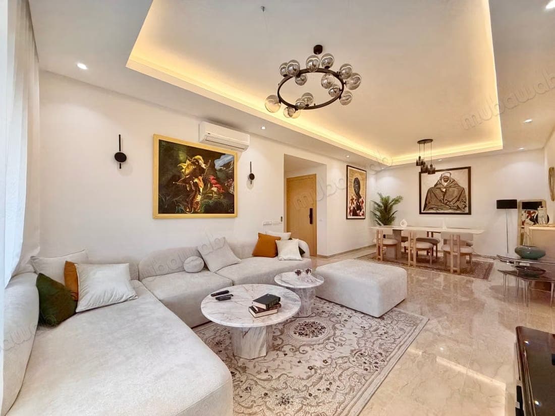 Bel appartement meublé cfc