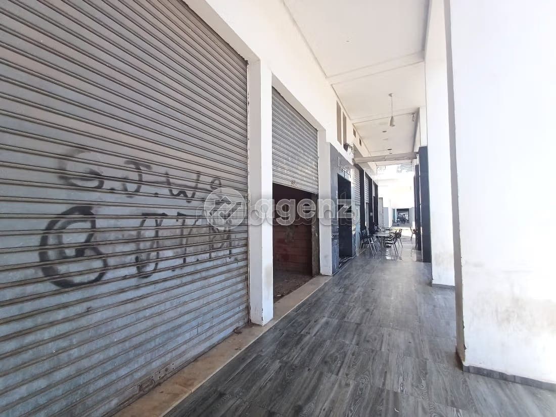 Locale commerciale in vendita 46 m² Errahma Dar Bouazza