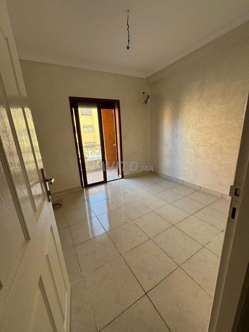 Empty Apartment Hay Izdihar for rent