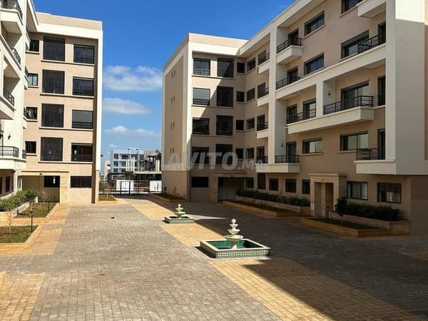 Appartement à louer 86m² à Victoria Bouskoura