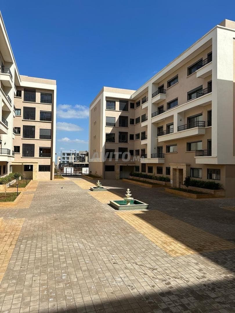 Appartement à louer 86m² à Victoria Bouskoura
