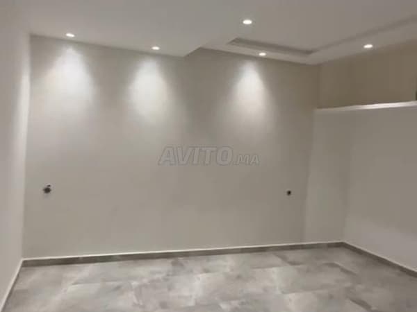FOR SALE – 6-BEDROOM DUPLEX | ROUTE DE CASABLANCA