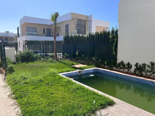 Villa neuve à louer à Darbouazza