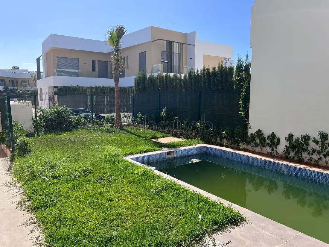 Villa neuve à louer à Darbouazza