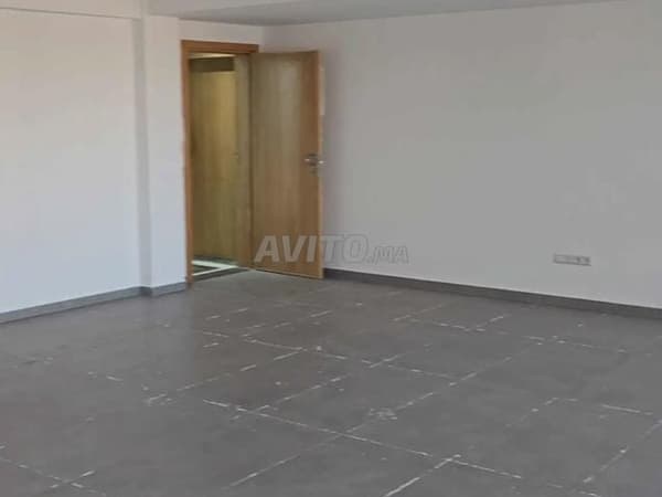 Bureau 61m² Errahma