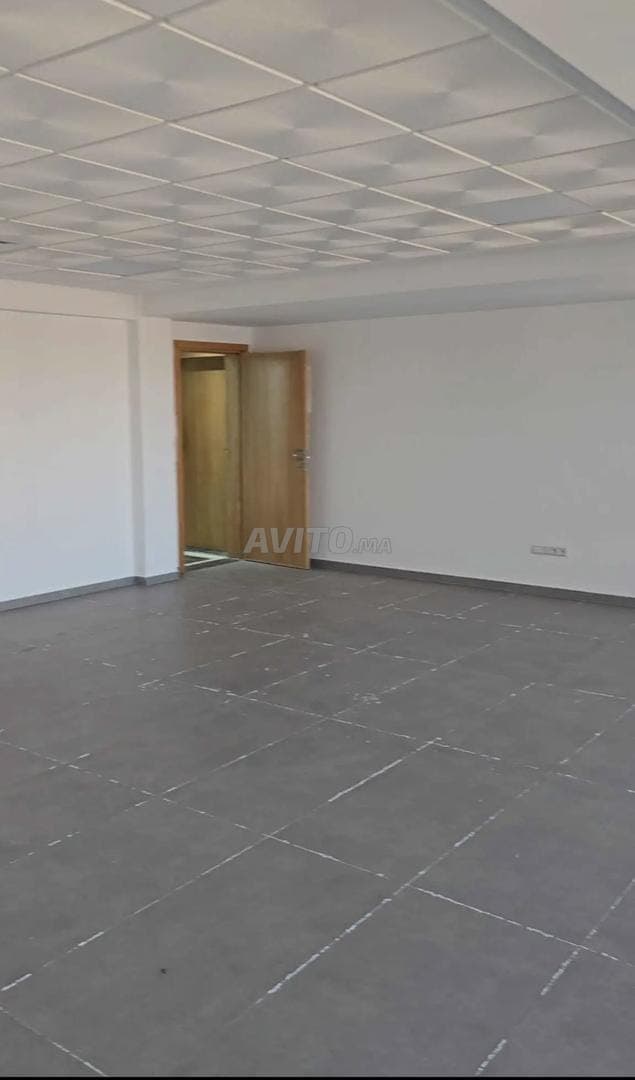 Bureau 61m² Errahma