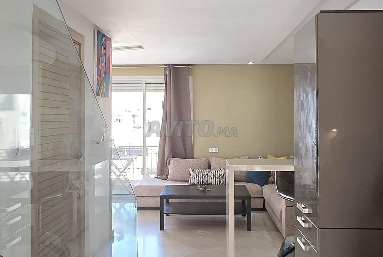 Furnished duplex 65m2 4th floor Terraces AC Maarif