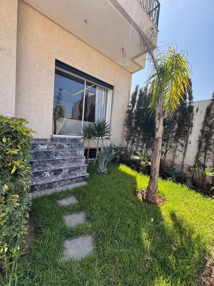 Villa à vendre à Bouskoura Ville