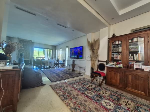 Villa for sale: Bouskoura Golf City