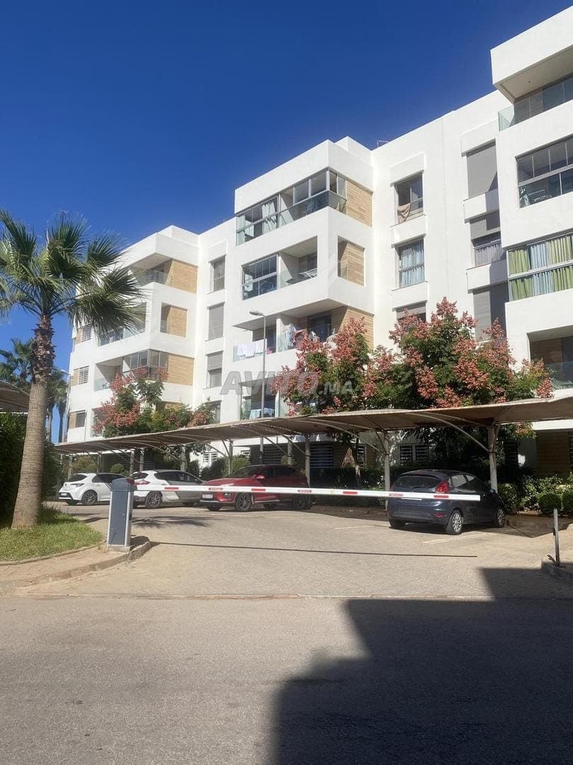 Super appartement traversant 95m² à Casablanca