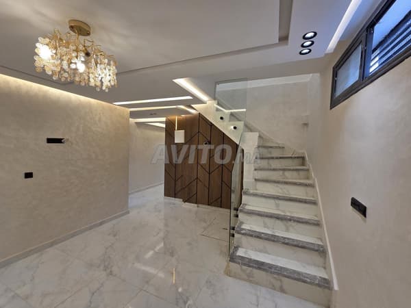 Duplex à 48 millions plus le soutien