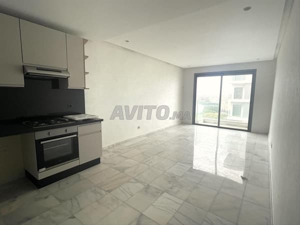 Studio 50m2 in Oulfa District