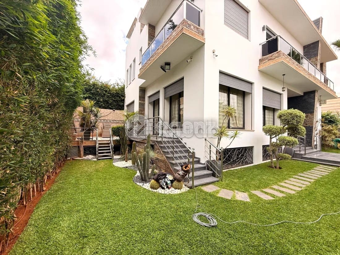 Villa in vendita 390 m², 6 camere Sidi Maarouf Casablanca
