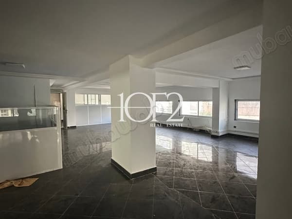للكراء – طابق مكاتب – وسط مدينة طنجة