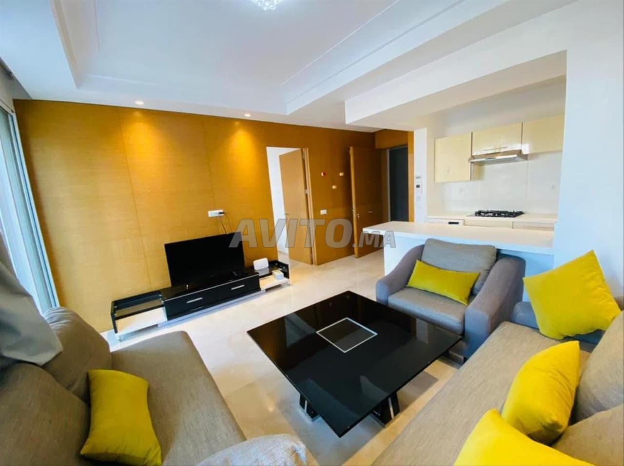 Furnished studio for rent in cfc private garden