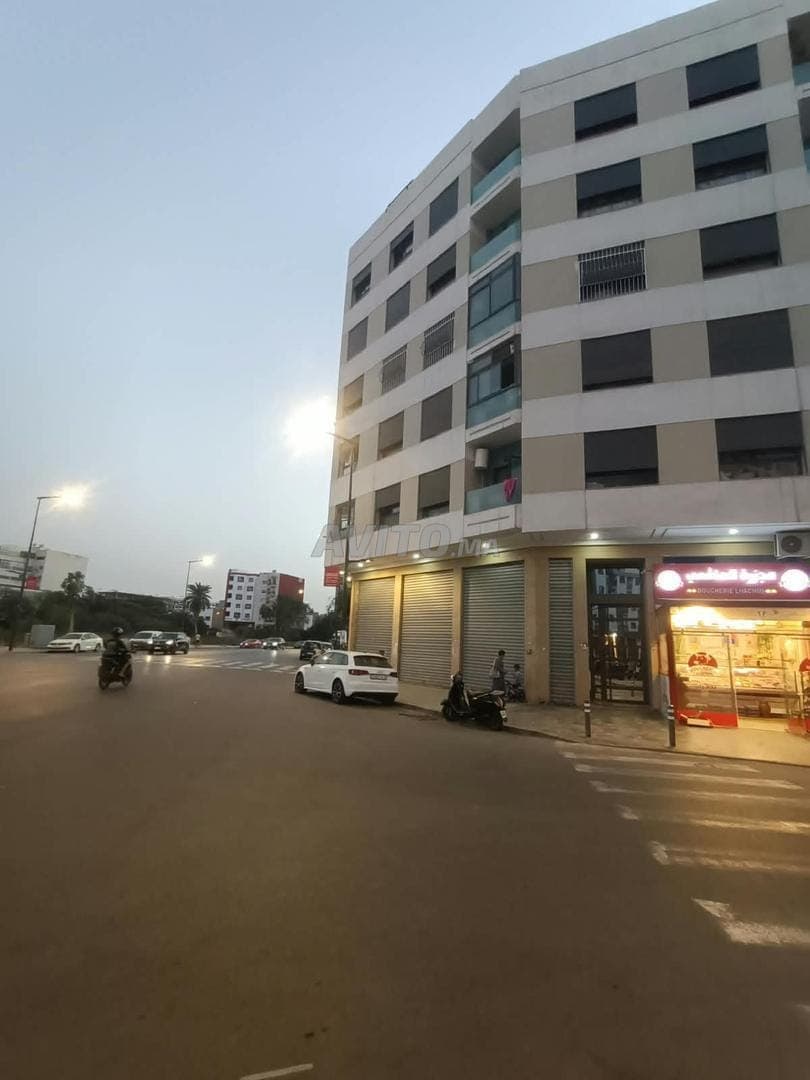 Local commercial à louer 30 mètres
