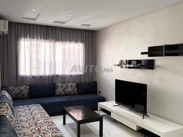 Studio meublé Luxe 47m2 à Maarif enface Twins