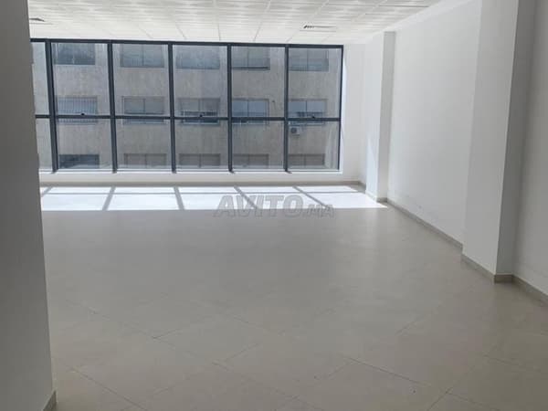 Office 67m² to rent city centre