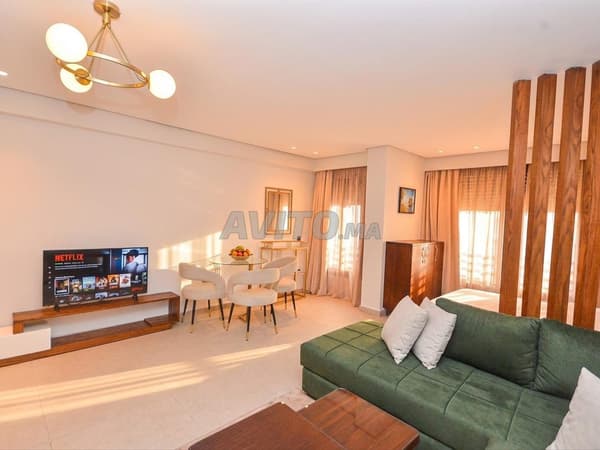 STUDIO 01 - المعاريف · 1 050 000 درهم
