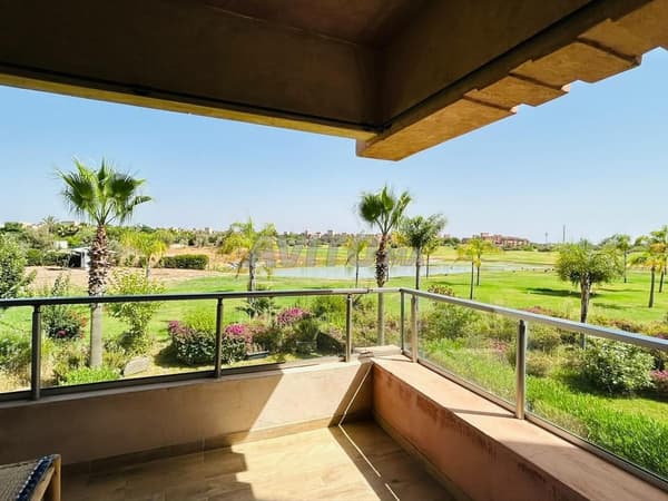 شقة Prestigia بغرفتي نوم مع إطلالة على حمام السباحة