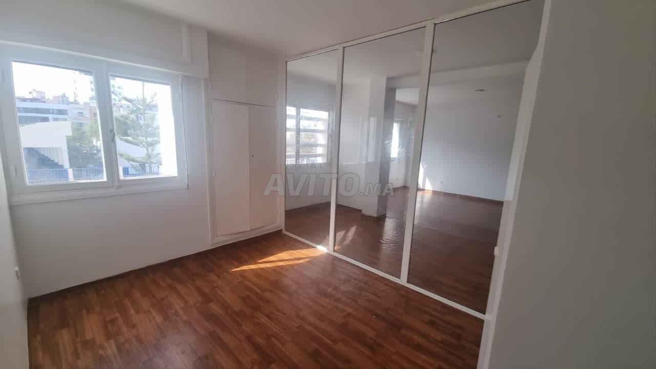 Bureau 70 m² Sans Vis-à-Vis Lumineux - Zerktouni