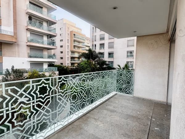 Rental of a 3-bedroom apartment in CFC