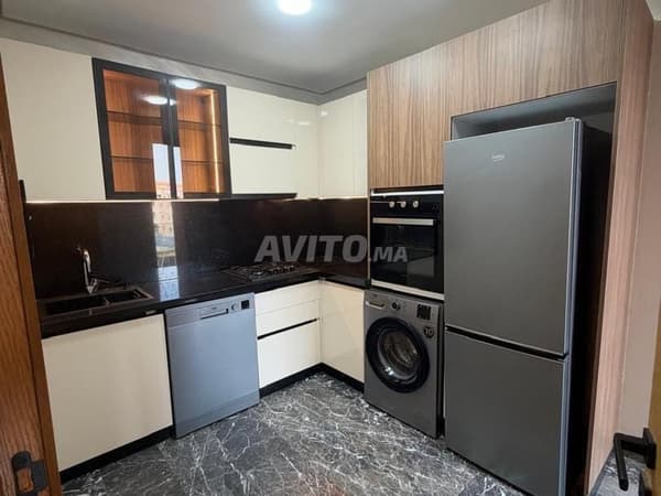Joli appartement 2 chambres vide