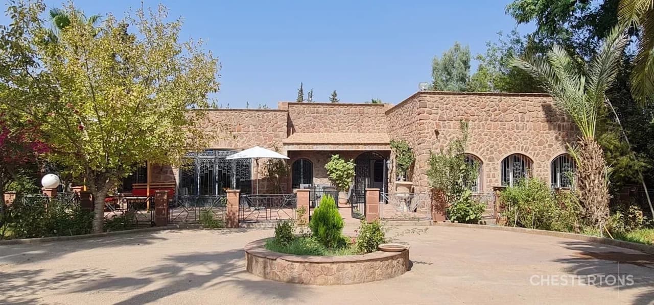 3 villas on 11000 m2 km route de Ouarzazate Marrakech