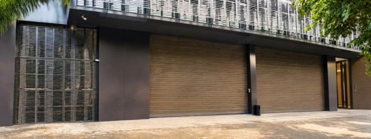 Commercial premises for rent 393 m² Bd Ghandi